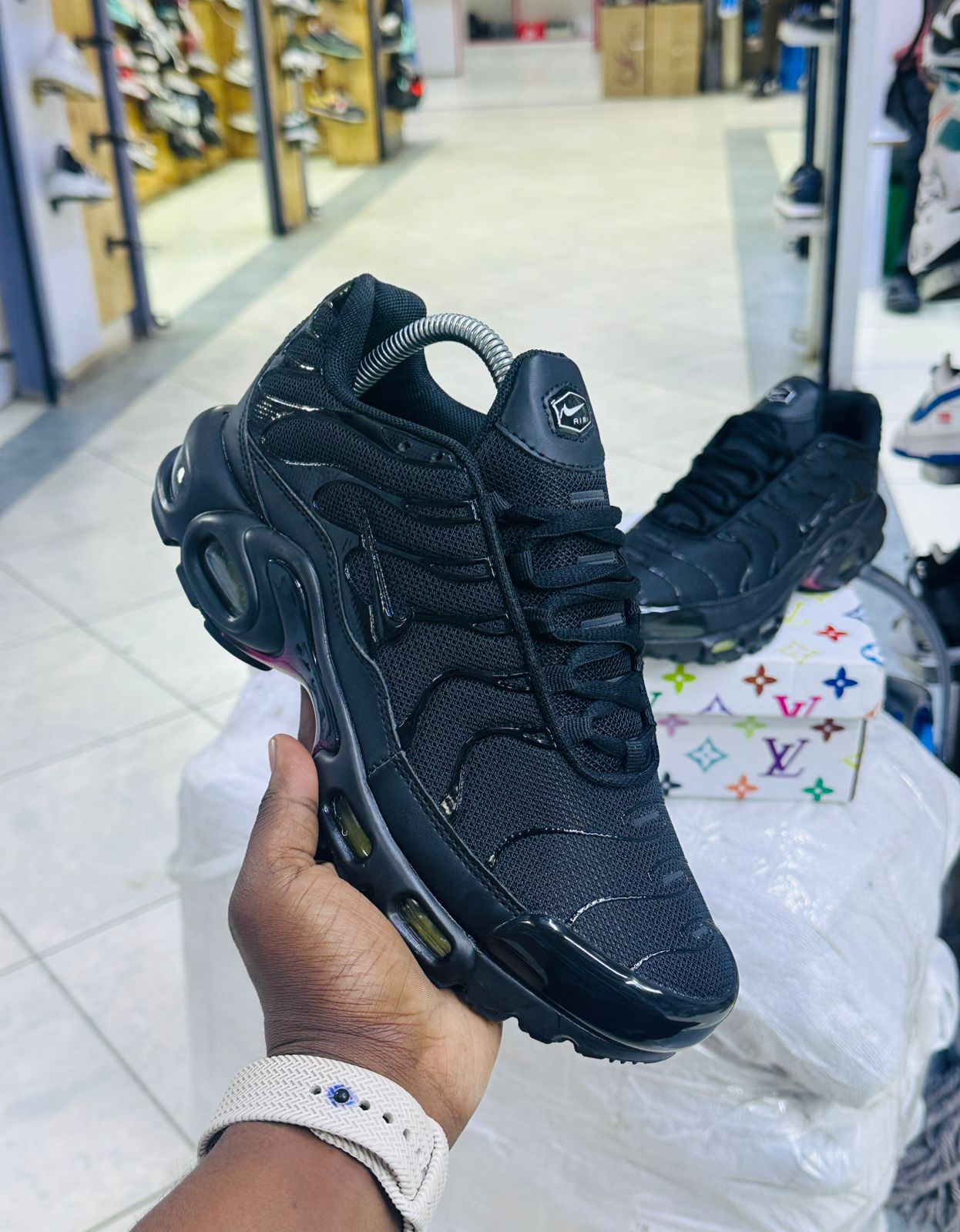 Nike TN Black